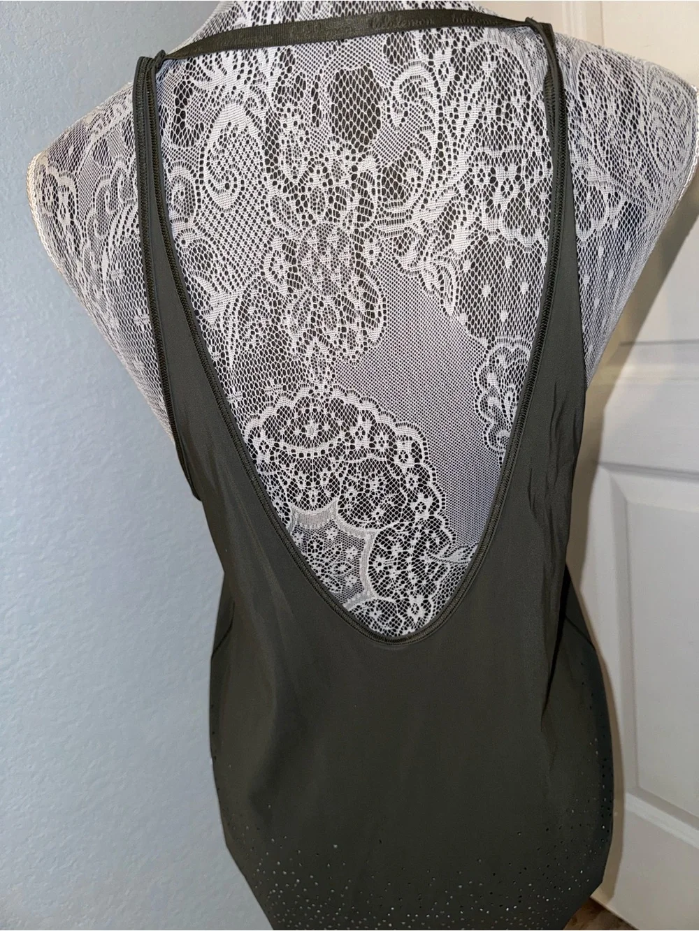 Lululemon flowy tank